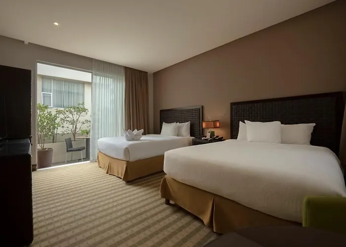 Beach hotel: Rincon Del Valle Hotel & Suites