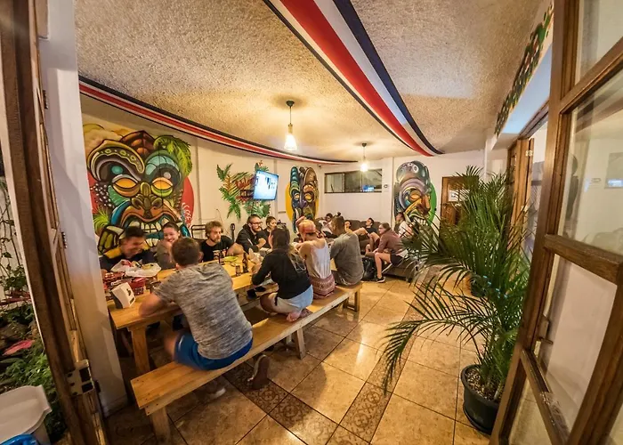 Hostel: Tripon Open House